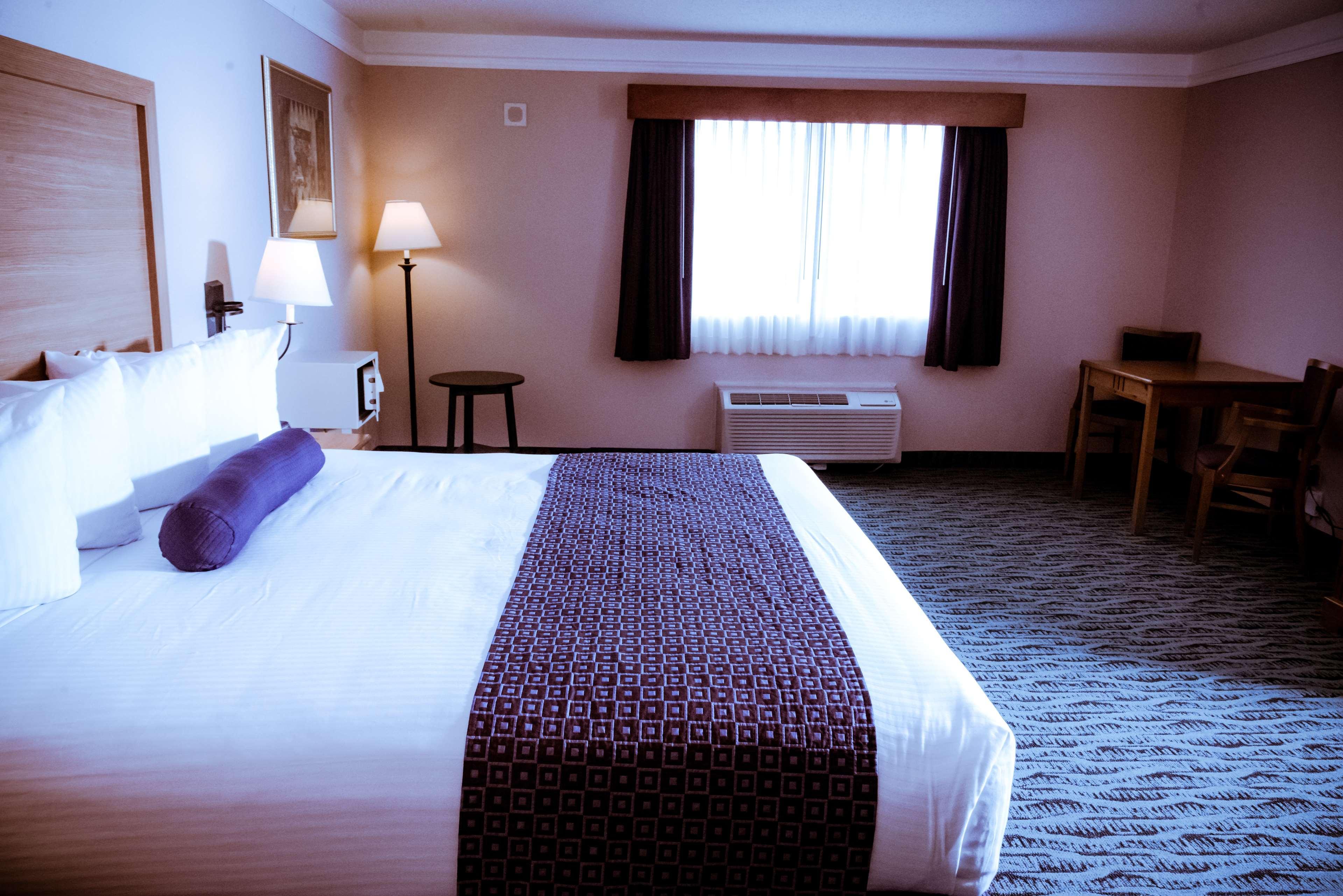 Best Western PLUS Executive Court Inn & Conference Center Manchester Exterior foto