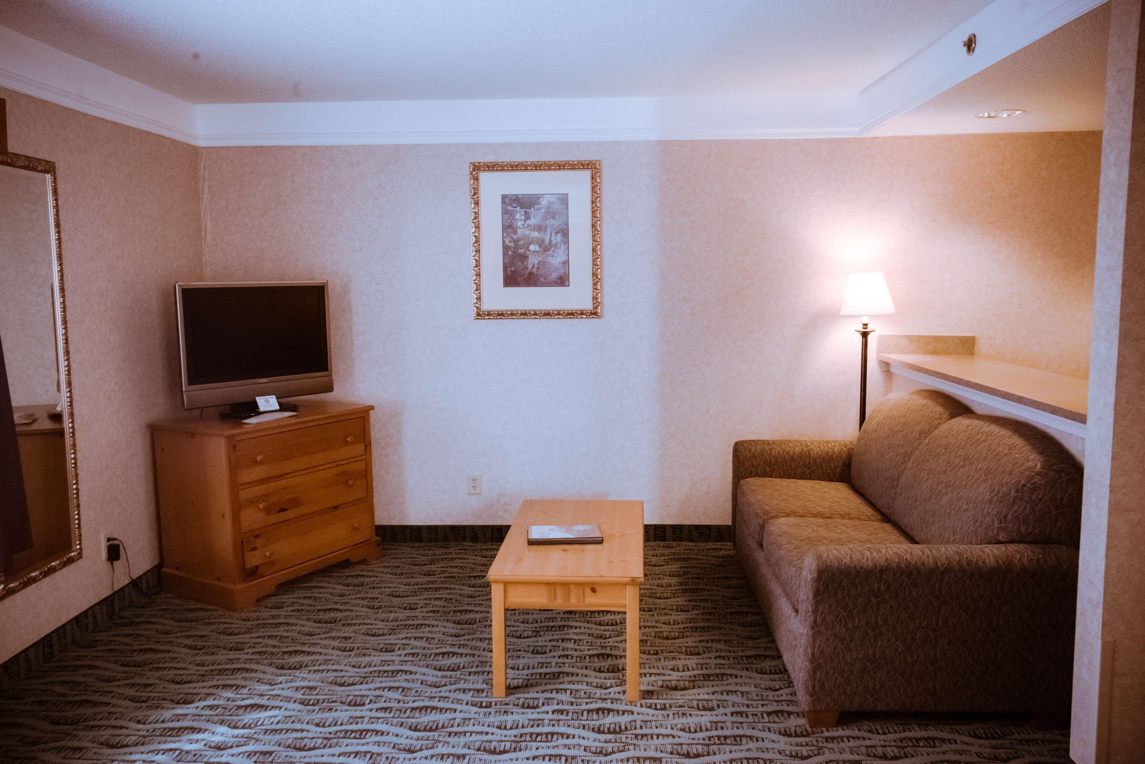 Best Western PLUS Executive Court Inn & Conference Center Manchester Exterior foto
