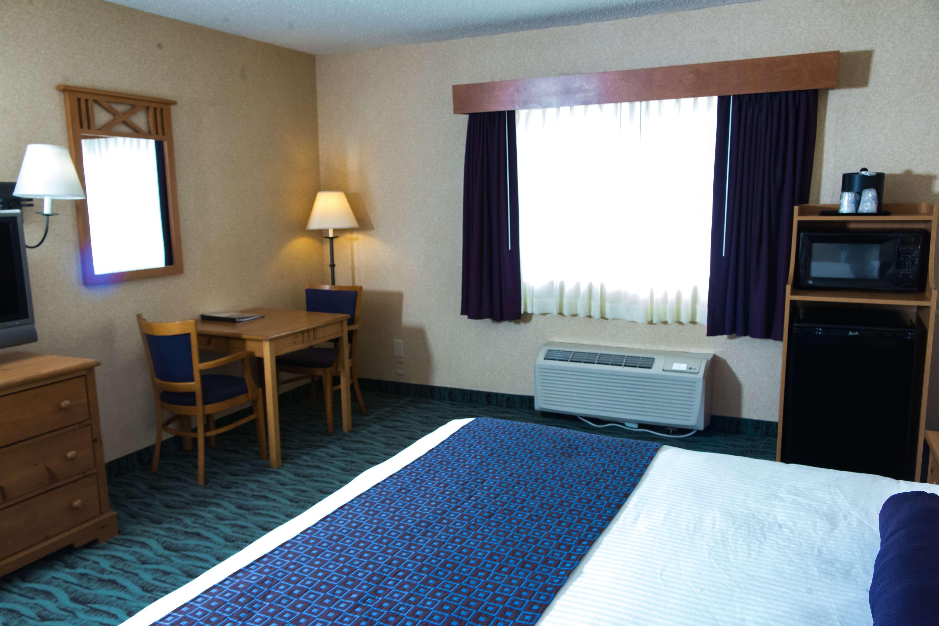 Best Western PLUS Executive Court Inn & Conference Center Manchester Exterior foto