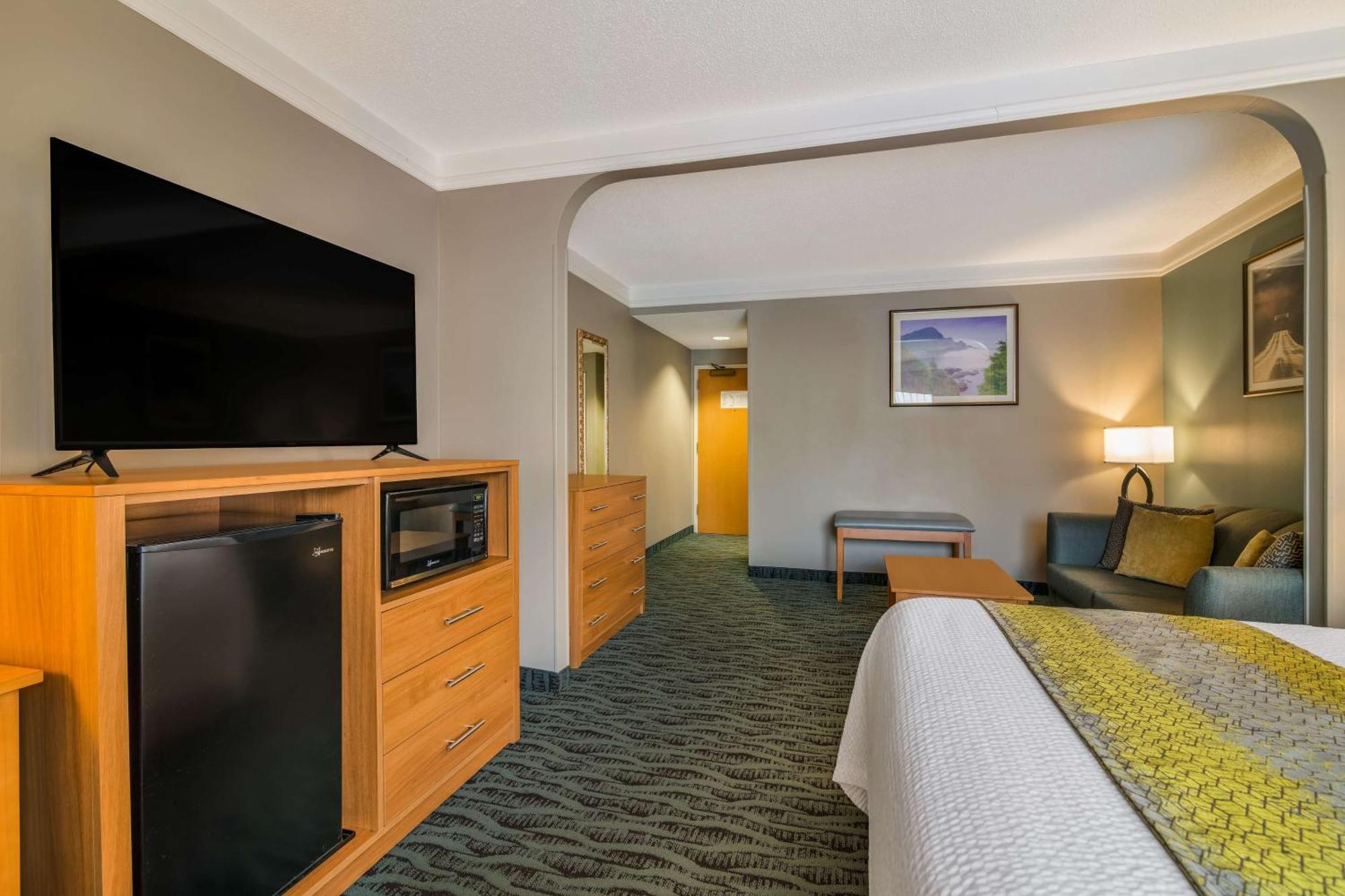 Best Western PLUS Executive Court Inn & Conference Center Manchester Exterior foto